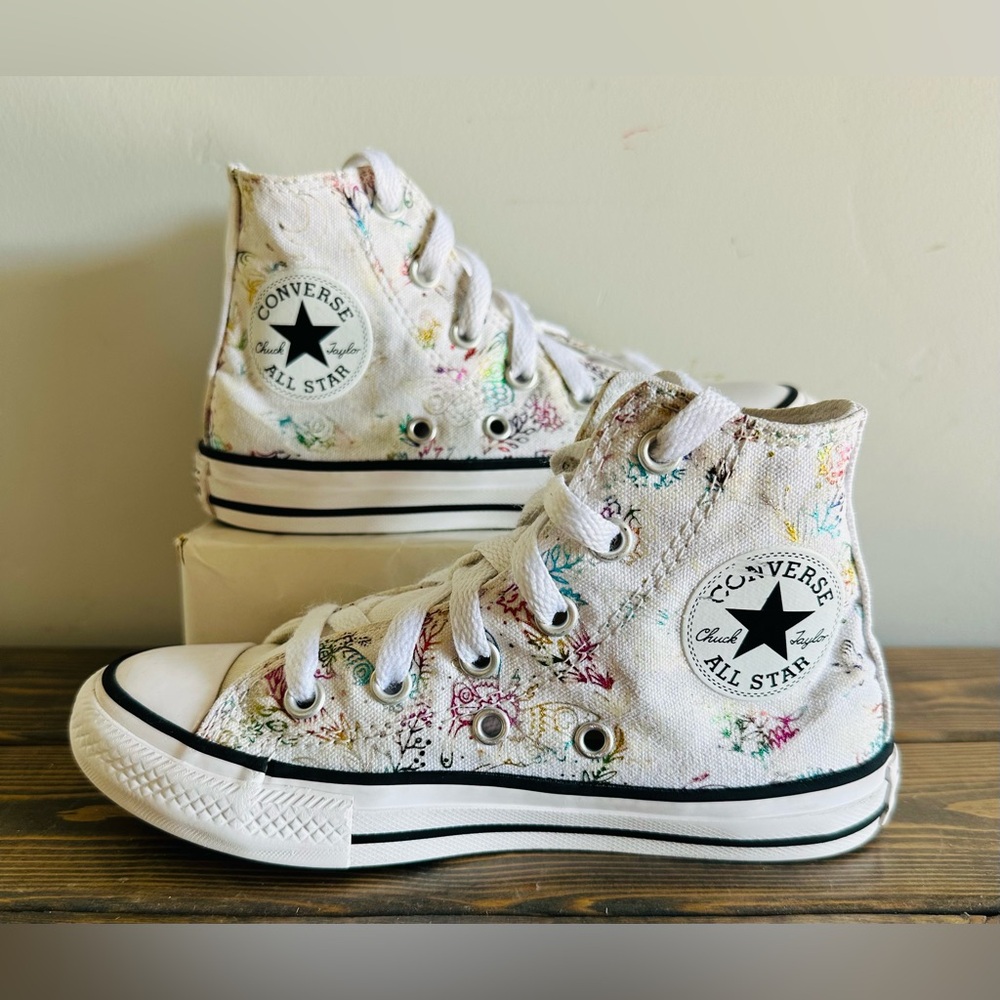 Converse Chuck Taylor All Star Butterfly Shine Shoes Kinds Size 12Y